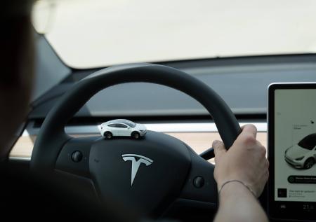 Маска обвинили в сокрытии информации о неисправности Tesla