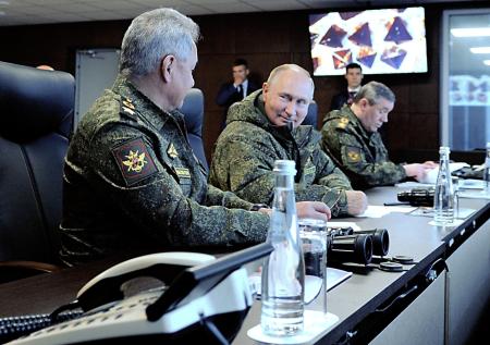 Британцы узнали об отличном состоянии армии России по улыбке Путина