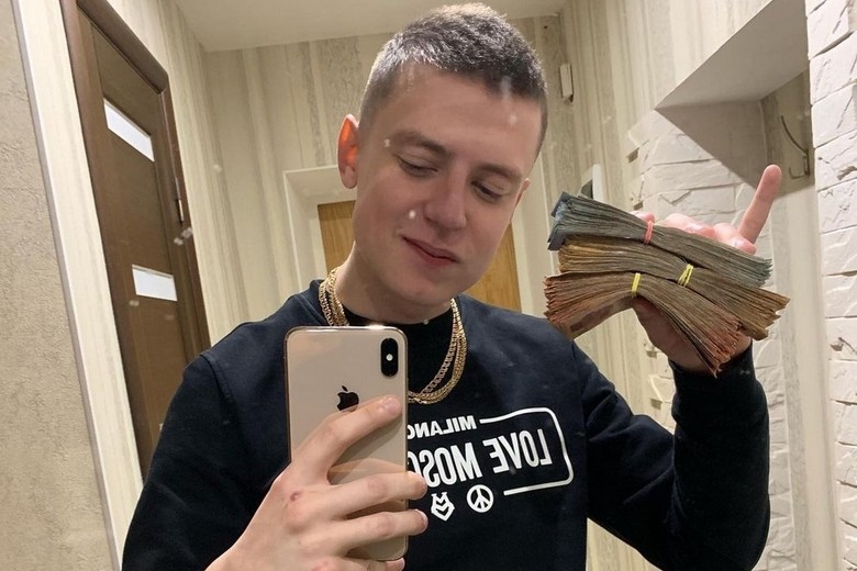 Блогер Mellstroy