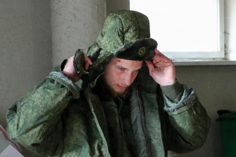 Призывники во временном пункте мобилизации
