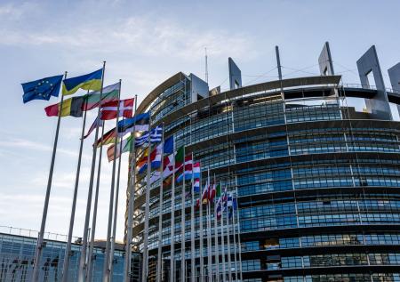 WSJ: ЕC не сможет конфисковать замороженные средства ЦБ РФ 