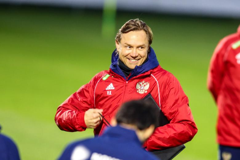 Валерий Карпин