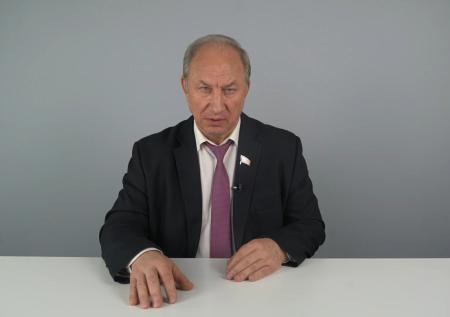 Депутат КПРФ Рашкин заявил о продаже ружей и пообещал больше не охотиться
