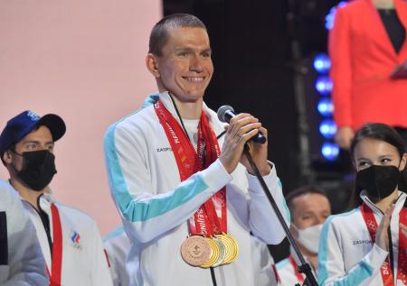 Большунова наградили орденом Александра Невского, Валиеву — орденом Дружбы