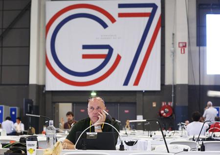 Страны G7 «пообещали и предоставили» Украине более $24 млрд