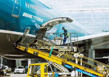 Сотни самолетов Boeing могут взорваться в небе