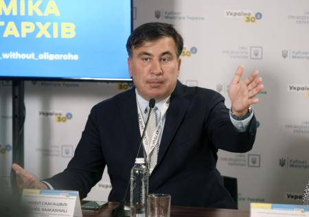 Отец Саакашвили призвал сына прекратить голодовку в тюрьме