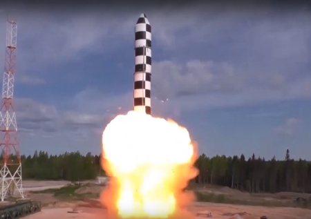 Тайный козырь Путина. Чем уникальны чудо-ракеты РФ. Они круче «Орешника»?