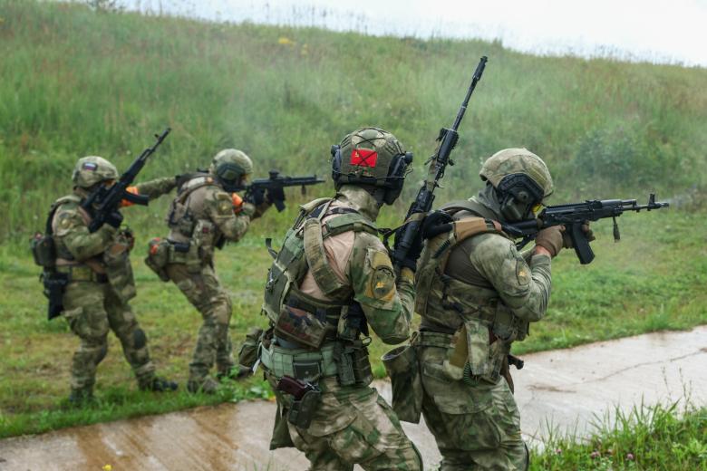 Военнослужащие ВС РФ