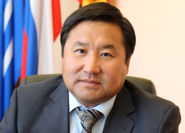 Владислав Ховалыг