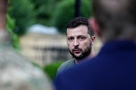 Зеленский отправил главу МИД в турне по Африке