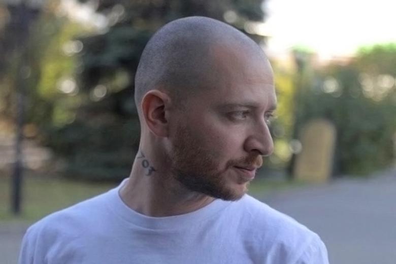Рэпера Oxxxymiron (внесен Минюстом РФ в список иноагентов)