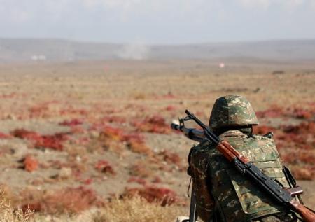 В Баку заявили, что ВС Армении 16 раз обстреляли границу с Азербайджаном