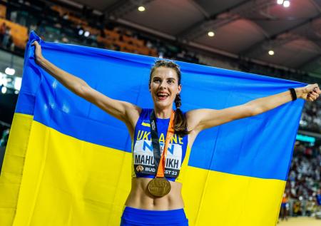 Украинка на ЧМ выкрикнула националистический лозунг. Почему ее не наказали?