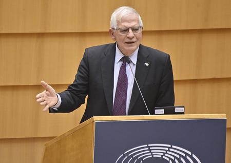 Боррель предложит ввести санкции против олигархов, элиты и журналистов РФ