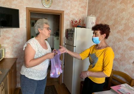 Соцработники и молитва: как российское село переживает пандемию  
