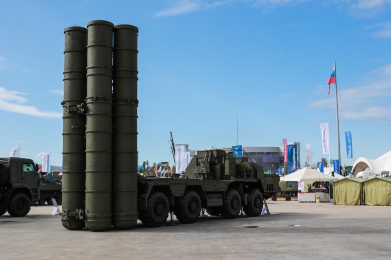 Зенитно-ракетный комплекс С-400