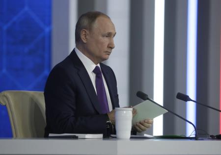 Путин: 4 трлн рублей из бюджета в 2022 году пойдут на социальные нужды 