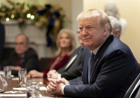 WSJ: адвокаты Трампа обнаружили еще два секретных документа в его хранилище