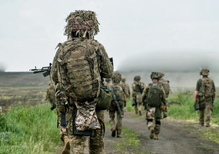 «Вы проиграли»: в НАТО попытались раскрыть Украине глаза