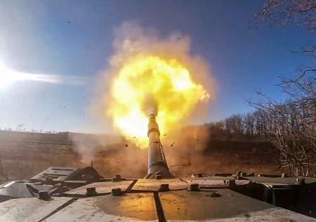 Бой российского Т-72 с солдатами ВСУ в лесу попал на видео