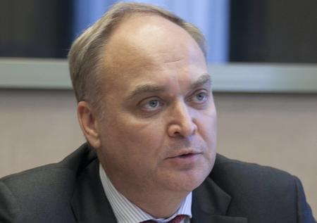 Антонов предостерег США от «падения в пропасть» из-за Украины