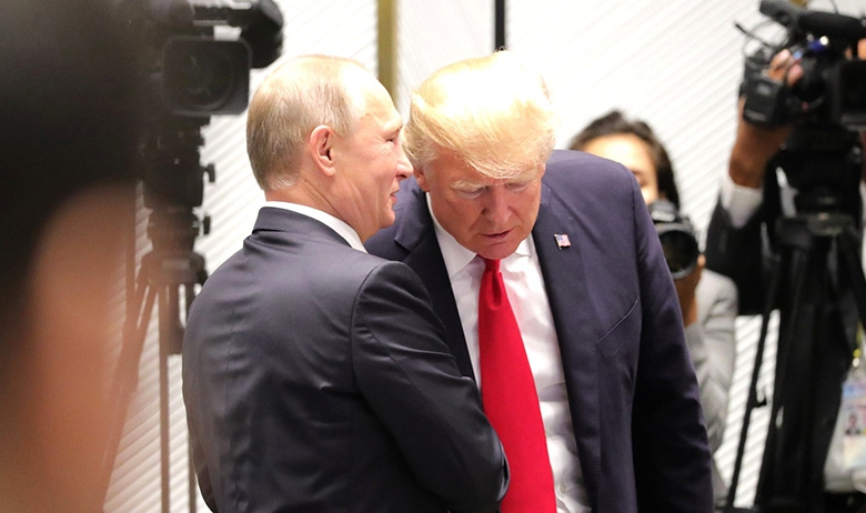 Президент РФ Владимир Путин и президент США Дональд Трамп