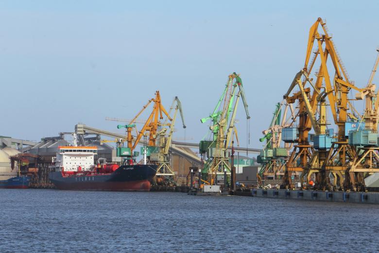 Вид на Клайпедский морской торговый порт – самый северный незамерзающий порт на Восточном побережье Балтийского моря