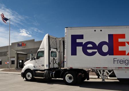 КНР расследует возможное нарушение FedEx интересов китайских клиентов
