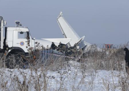 На самолётах Bek Air протекало масло, а детали фиксировали скотчем