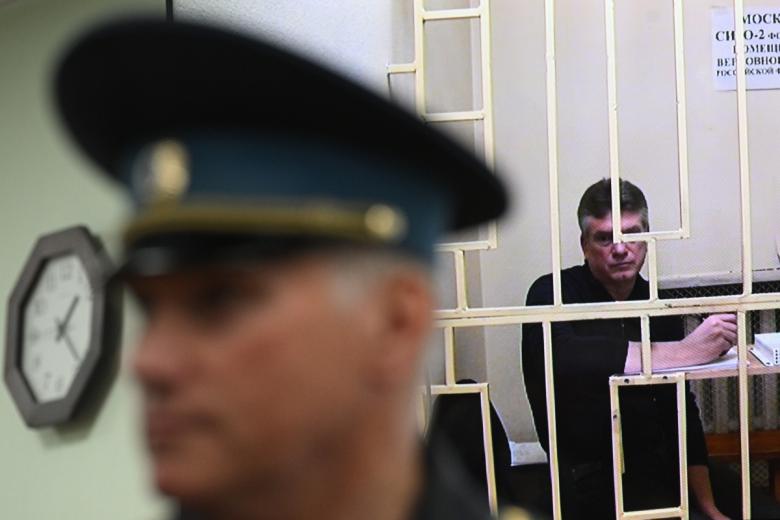 Онлайн-трансляция в 2-м Западном окружном военном суде, где проходит рассмотрение апелляционной жалобы на арест начальника Главного управления кадров Минобороны РФ генерал-лейтенанта Юрия Кузнецова