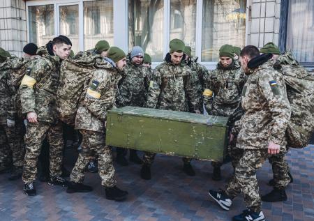 Лавров: роддом в Мариуполе был базой украинского батальона «Азов»