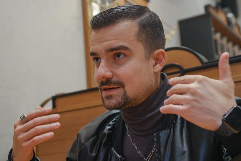 Антон Смок