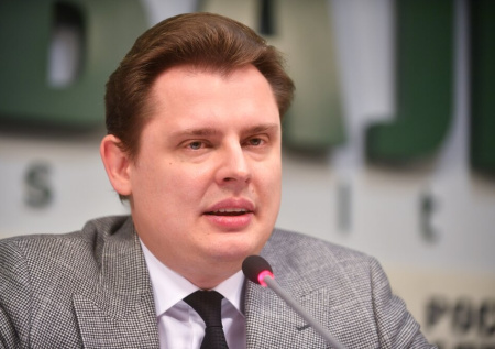 У иноагента Понасенкова нашли долг перед налоговой на миллионы рублей