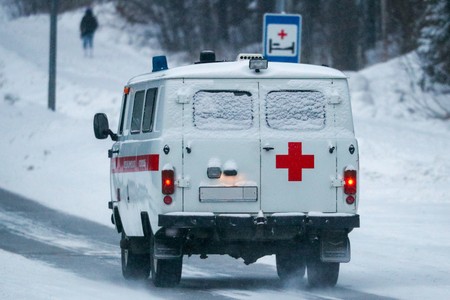 Отец уснул во время прогулки с дочерью, очнулся и ушел домой без нее 