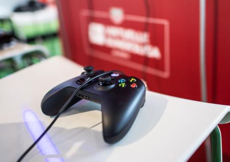 EA «бесплатно обновит» игры для PS4 и Xbox One до следующего поколения