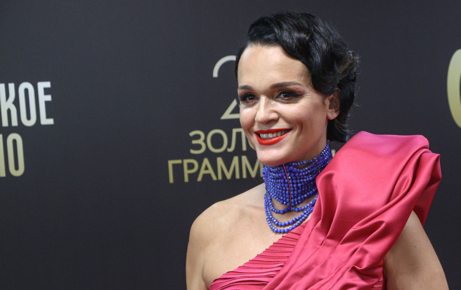 Певица Слава (Анастасия Сланевская)