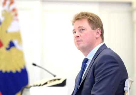 Экс-губернатора Севастополя приговорили к трем годам тюрьмы