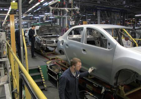 АвтоВАЗ назвал дату возобновления выпуска Lada Granta 