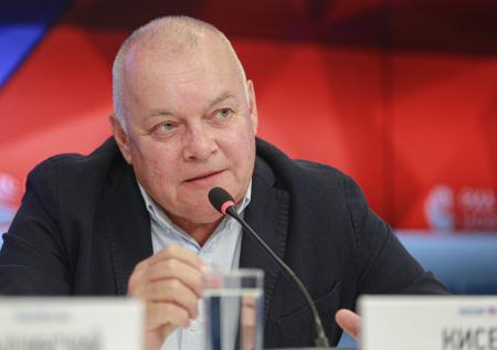 Телеведущий Киселёв сравнил непривитых россиян с социопатами