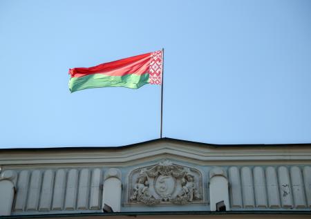 Преследуемый в Латвии журналист ищет спасения в Белоруссии
