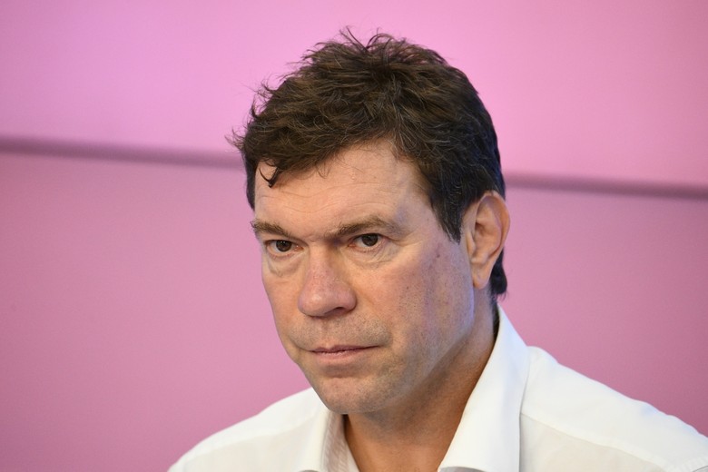 Олег Царев