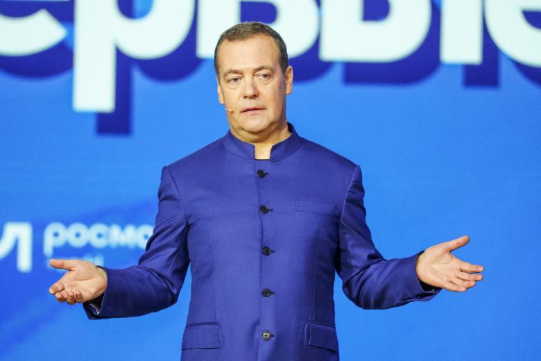 Дмитрий Медведев