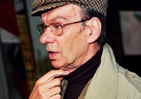 «Друзья» Баталова оставили его жену и больную дочь без денег и жилья