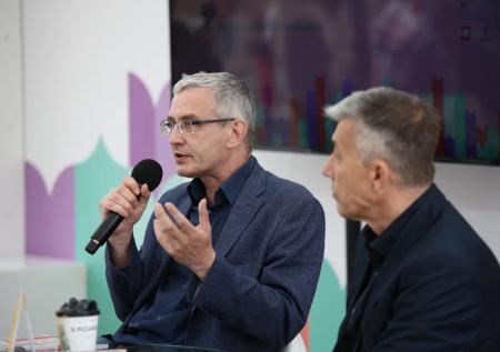 «Очень многое похоже»: директор РВИО сравнил фашистскую Германию с Украиной