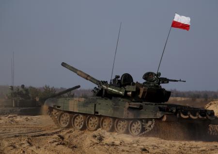 На Украину прибыли польские танки и британские гаубицы 