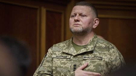 Политолог объяснил, с чем связаны обвинения в адрес Залужного