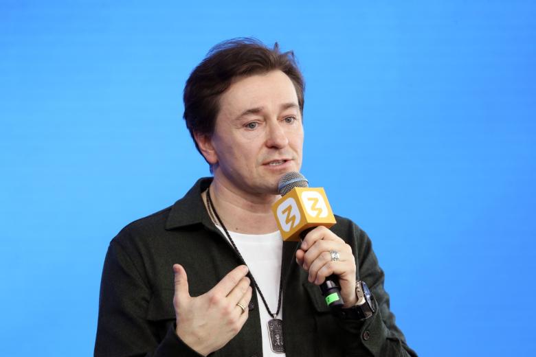 Сергей Безруков