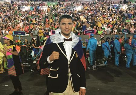 Чемпион мира по боксу признался, что испытал шок от смерти Марадоны
