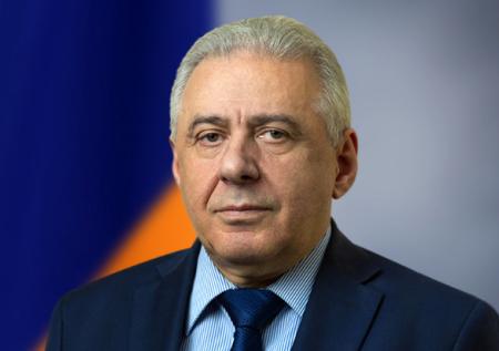 Арутюнян и Мурадов обсудили ситуацию на границе Азербайджана и Армении